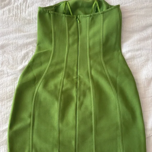 Elliatt Rose Mini Dress in Fern Green - Picture 3 of 6